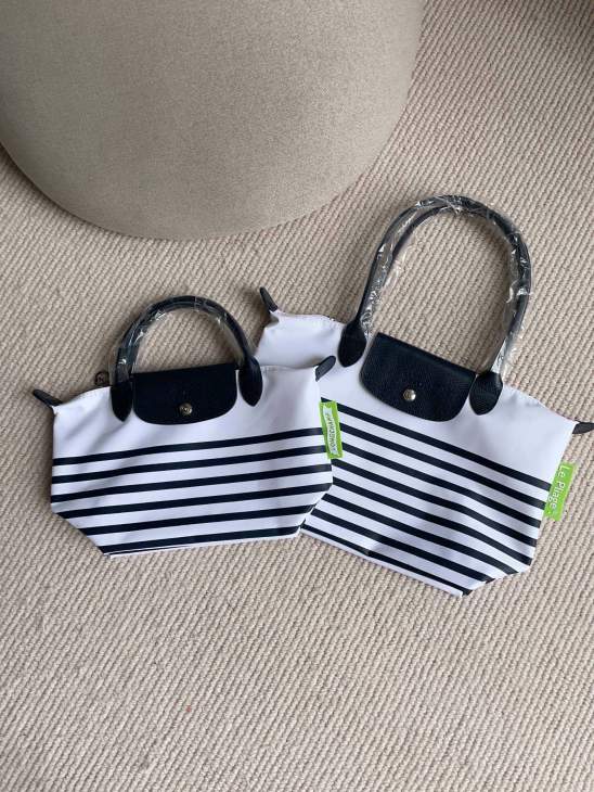 Picture of Longchamp Handbags _SKUfw186540748fw